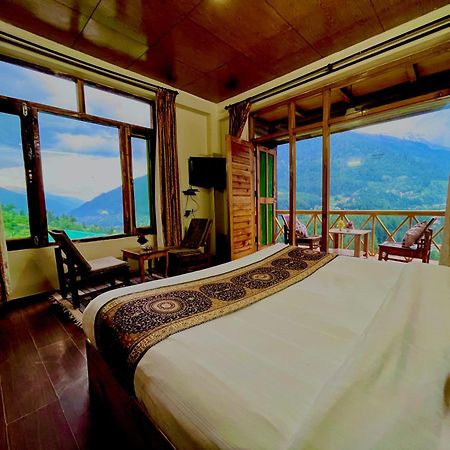 The Kempty Osasis - A Boutique Resort With Scenic Mountain View In Масурі Екстер'єр фото
