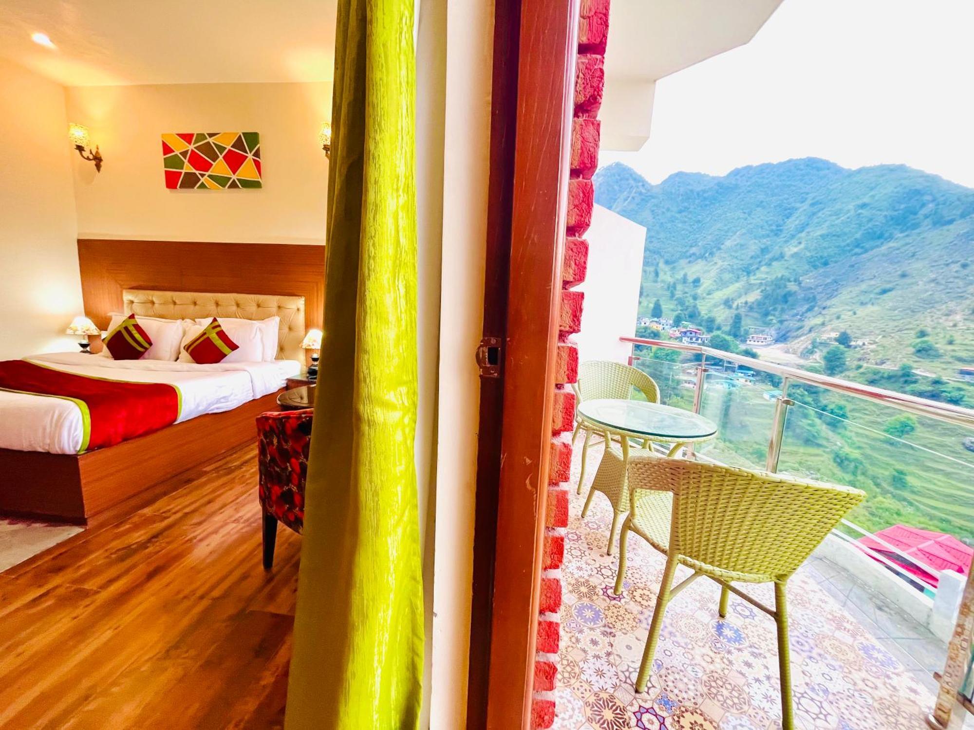 The Kempty Osasis - A Boutique Resort With Scenic Mountain View In Масурі Екстер'єр фото