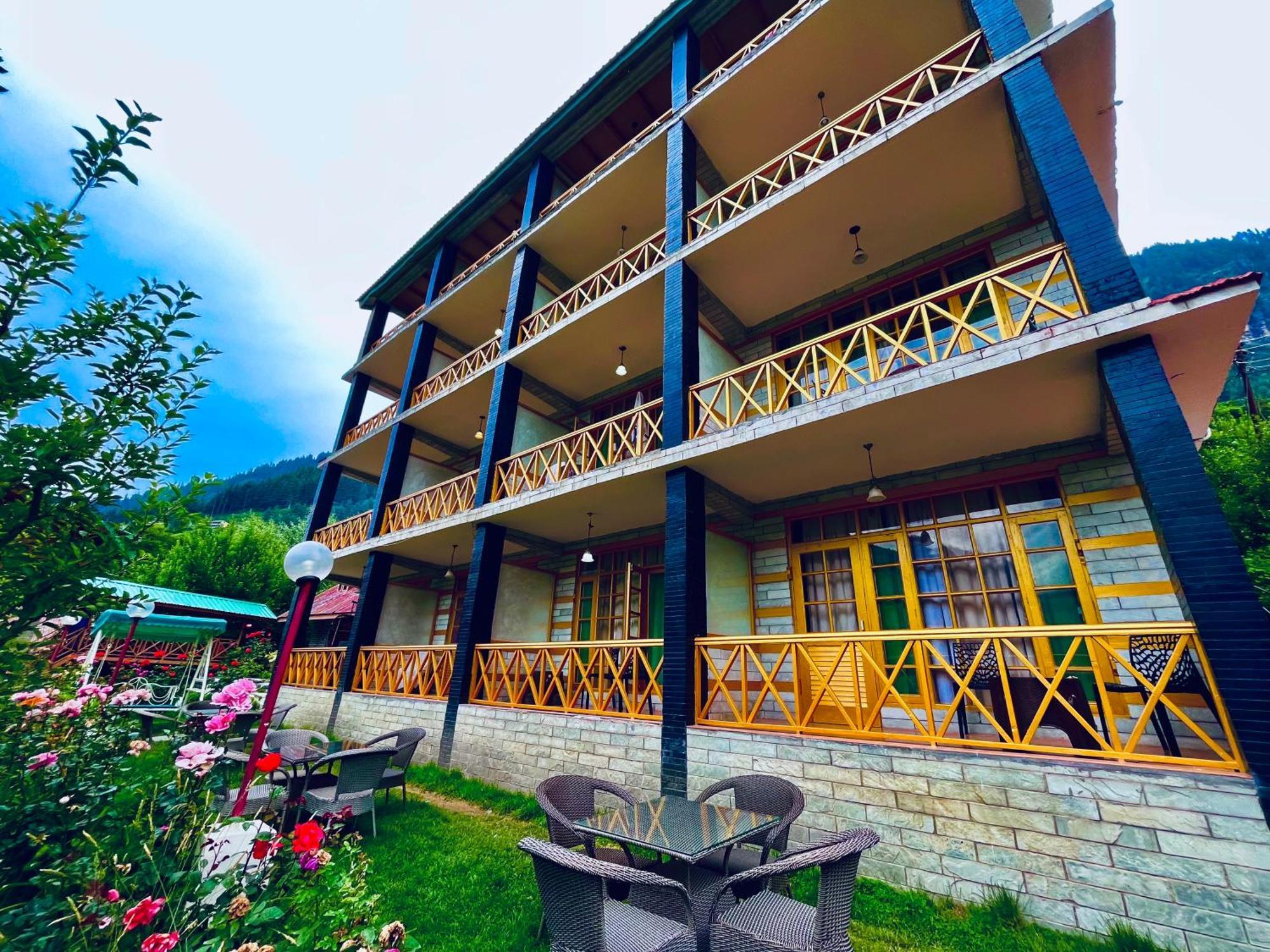 The Kempty Osasis - A Boutique Resort With Scenic Mountain View In Масурі Екстер'єр фото