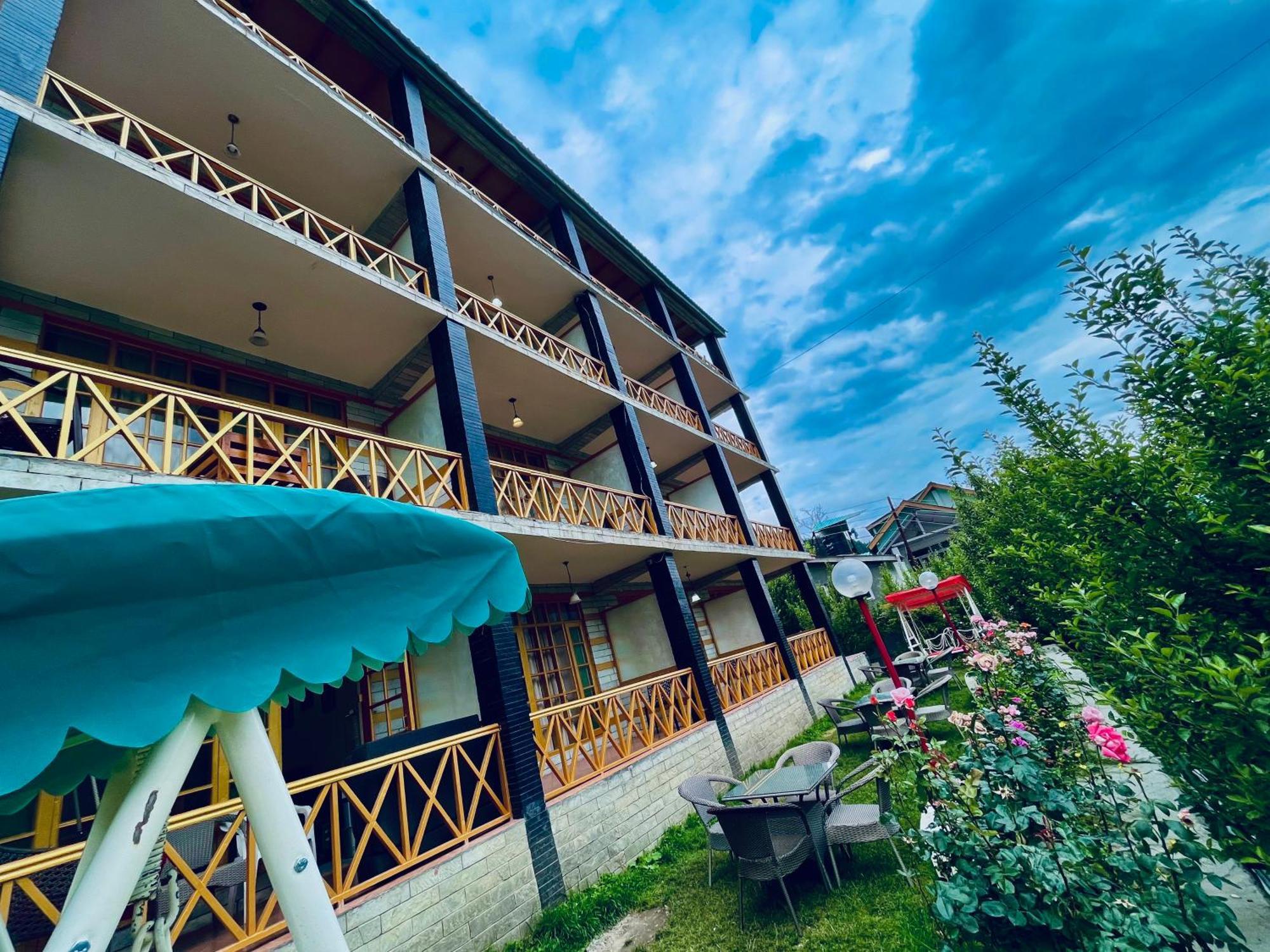 The Kempty Osasis - A Boutique Resort With Scenic Mountain View In Масурі Екстер'єр фото